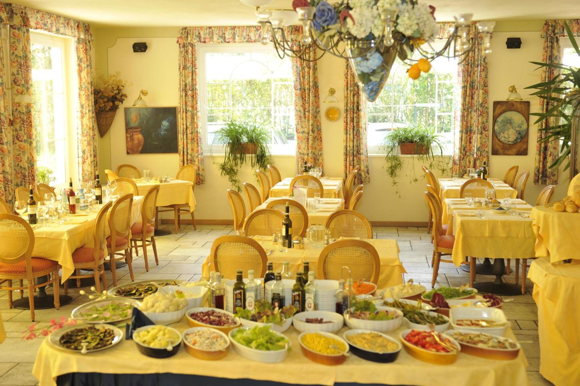 Garden Hotel Bellariva モルヴェーノ エクステリア 写真