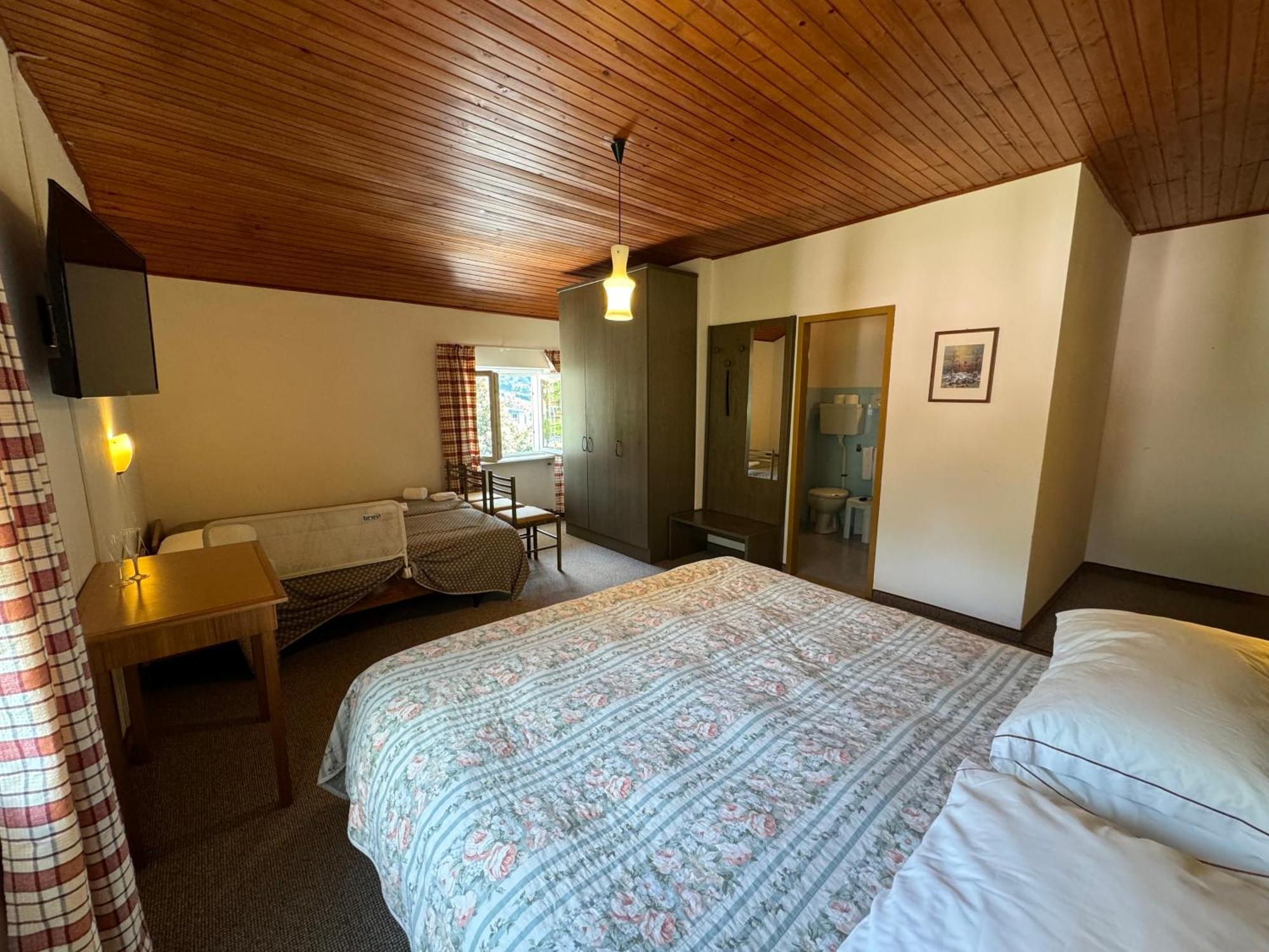 Garden Hotel Bellariva モルヴェーノ 部屋 写真