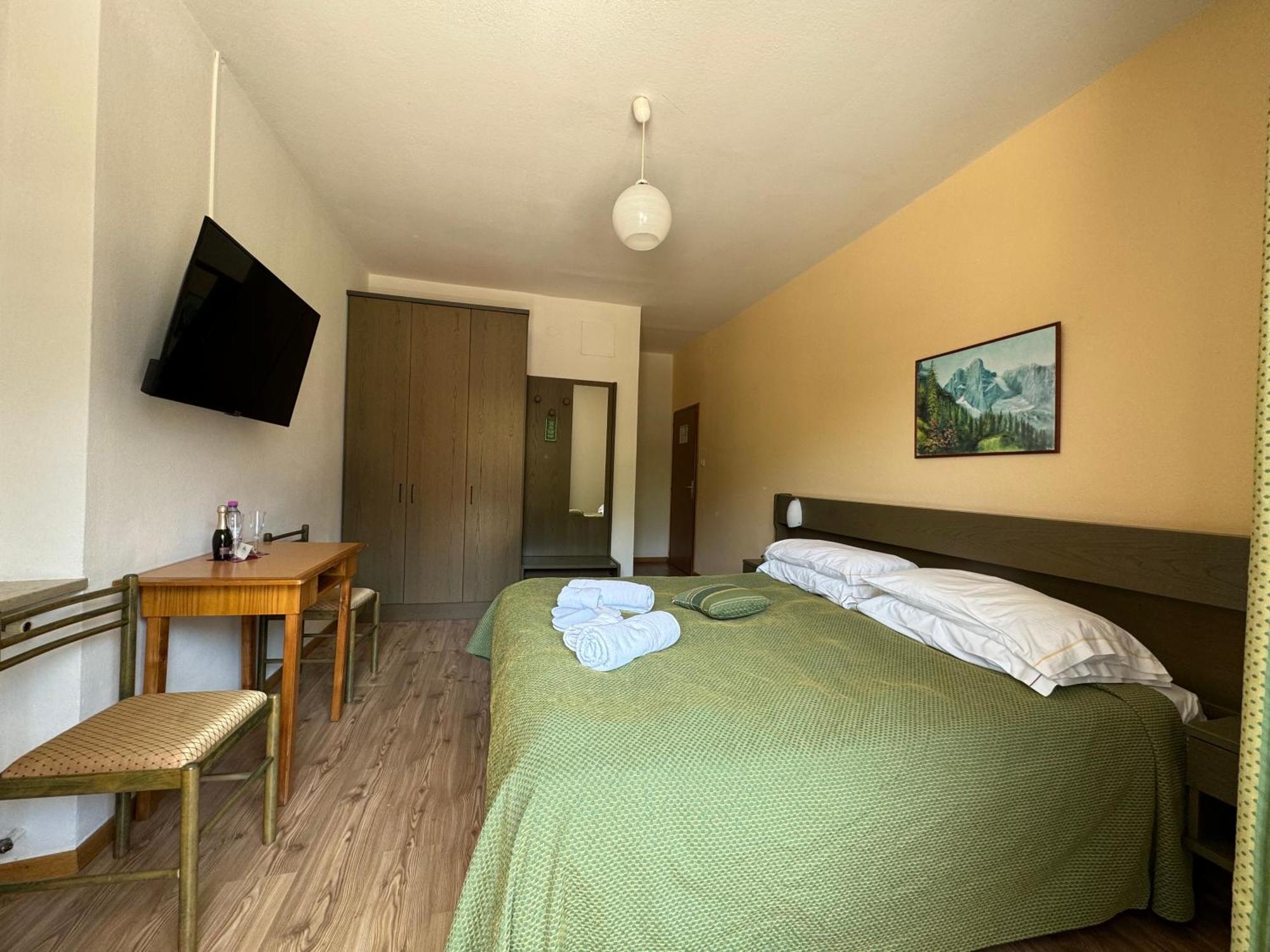 Garden Hotel Bellariva モルヴェーノ 部屋 写真