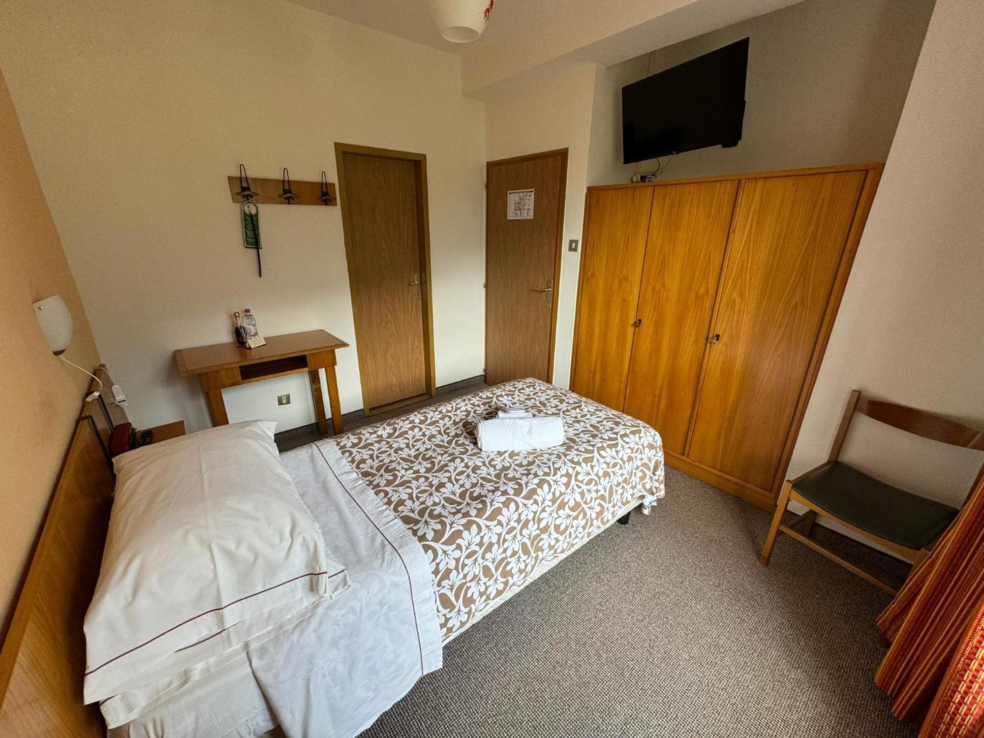 Garden Hotel Bellariva モルヴェーノ 部屋 写真